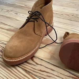 Taylor Stitch Men’s Size 10.0 The Unlined Chukka Butterscotch Suede Boots Taylor Stitch Has Reinvented the Chukka Boot | Cool Material main image 3